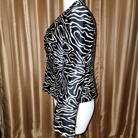 Talbots Black and White Animal Print Jacket Size 10 - Picture 6 of 9